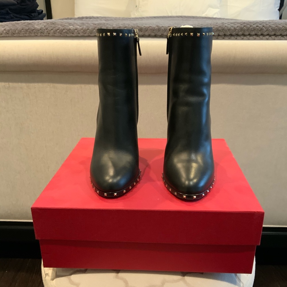 Valentino black ankle bootie